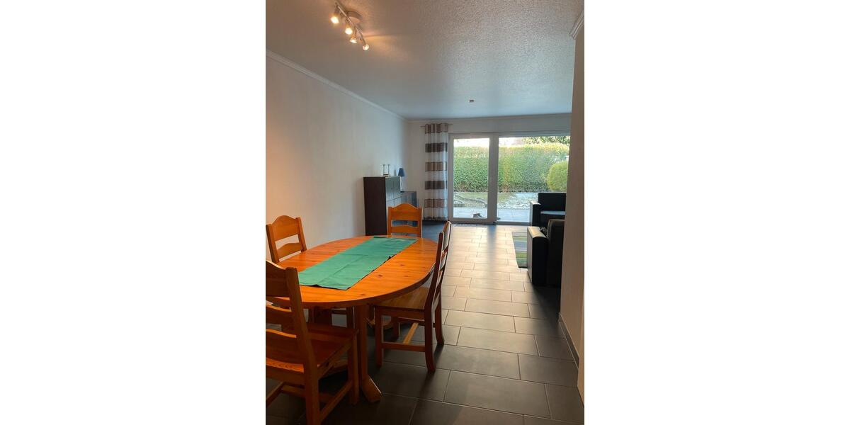 Reihenhaus Eschweiler - 6 Zimmer, 120 m&sup2;, 1.700&euro; | Angebot:26177405