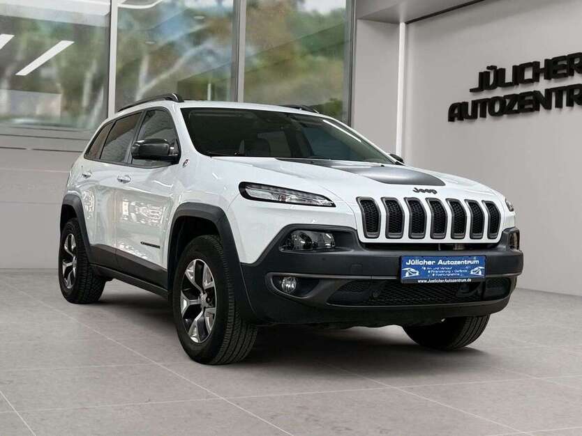 Jeep Cherokee 95.000 km 21.990 € Jülich 52428