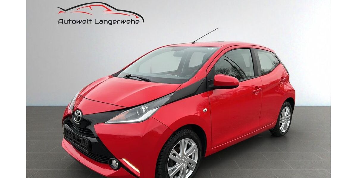 Toyota Aygo (X) 57.785 km 7.499 &euro; Langerwehe 52379