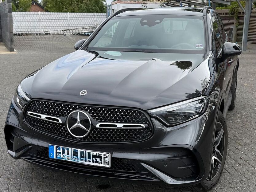 Mercedes-Benz GLC 300 13.500 km 73.900 € Alsdorf 52477