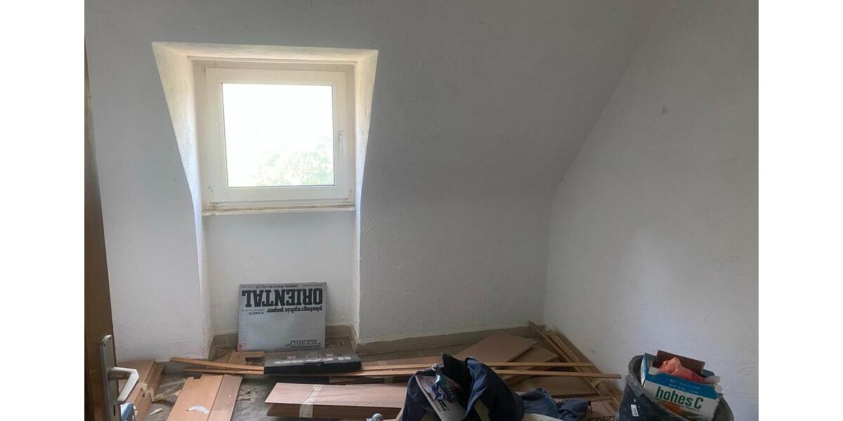 Dachgeschoßwohnung Aachen Aachen-Mitte - 6 Zimmer, 140 m&sup2;, 140.000&euro; | Angebot:26961044