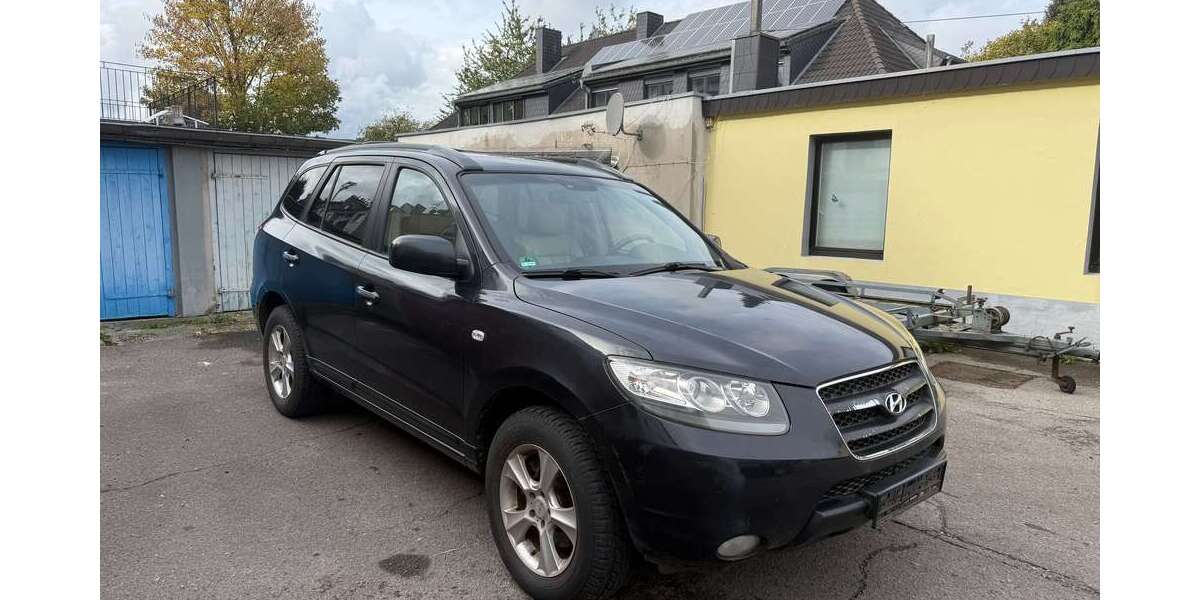 Hyundai SANTA FE 178.000 km 4.490 &euro; Aachen 52068