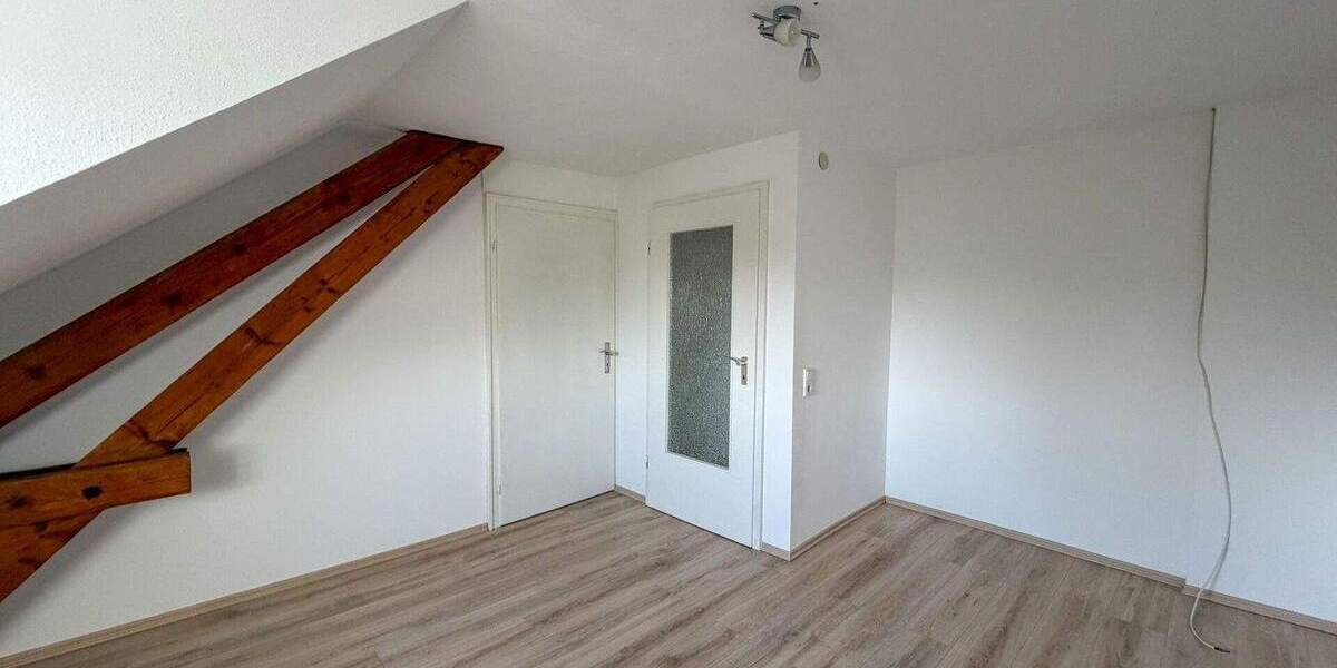 Mehrfamilienhaus, Wohnhaus Stolberg (Rheinland) / Büsbach Büsbach - 7 Zimmer, 173 m&sup2;, 359.000&euro; | Angebot:25686987