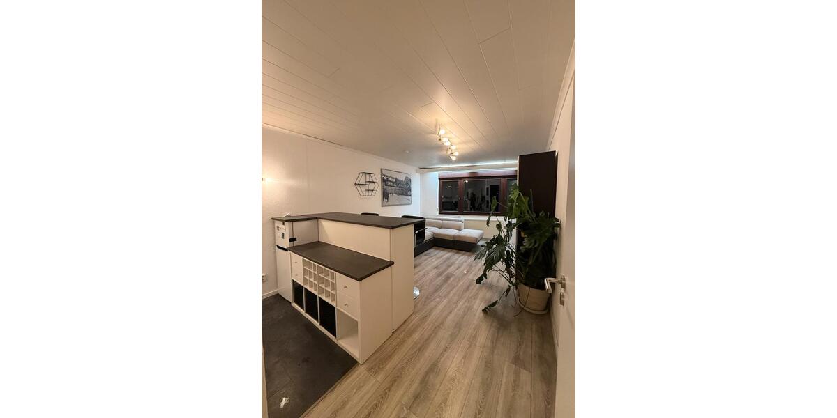 Lichtdurchflutete, reonvierte Wohnung in Eilendorf 2 zimmer