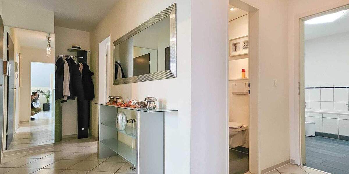 Etagenwohnung Baesweiler - 3 Zimmer, 91 m&sup2;, 299.000&euro; | Angebot:25697827