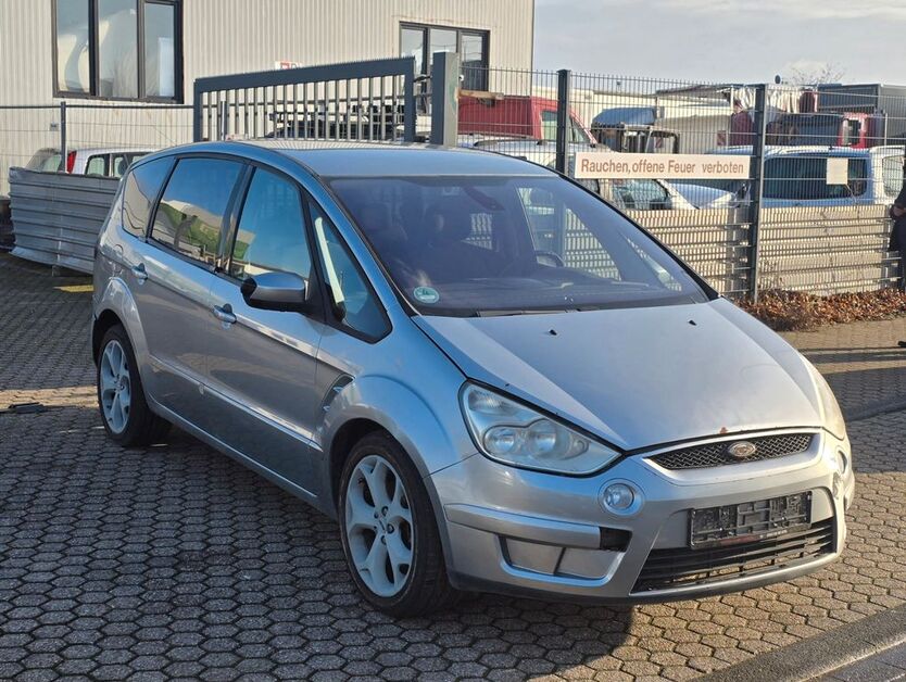 Ford S-Max 239.000 km 1.250 € Düren 52353