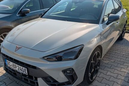 Cupra Leon 44.939 km 32.900 &euro; Baesweiler 52499