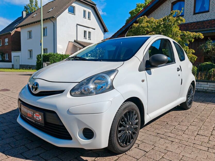 Toyota Aygo (X) 149.000 km 3.299 € Inden 52459