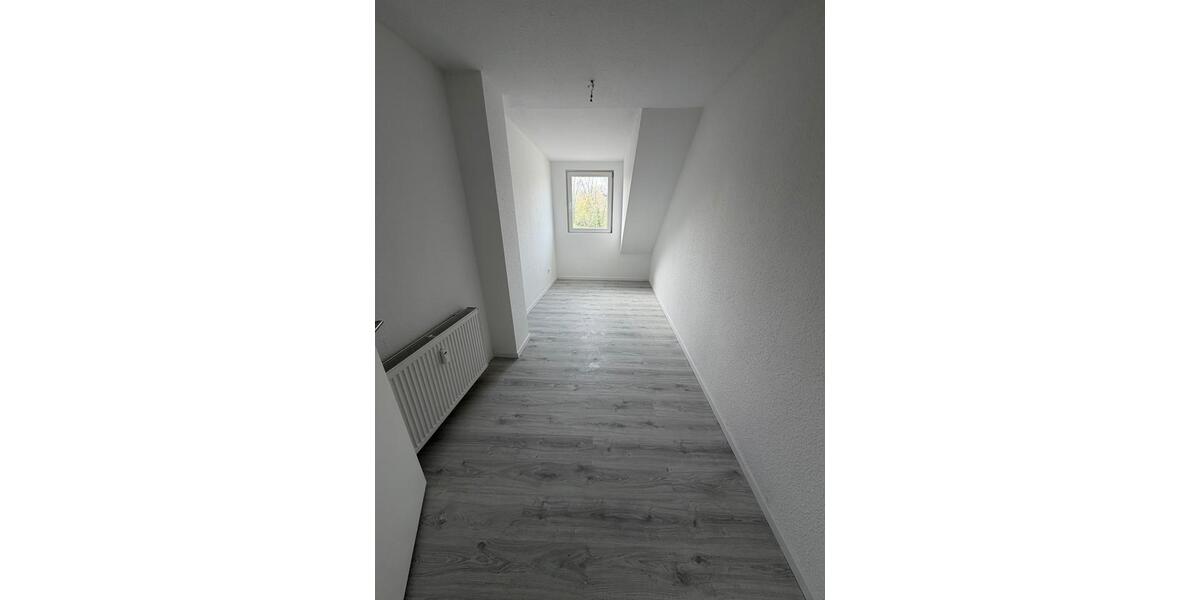 Dachgeschoßwohnung Übach-Palenberg Palenberg - 3 Zimmer, 90 m&sup2;, 900&euro; | Angebot:26278466
