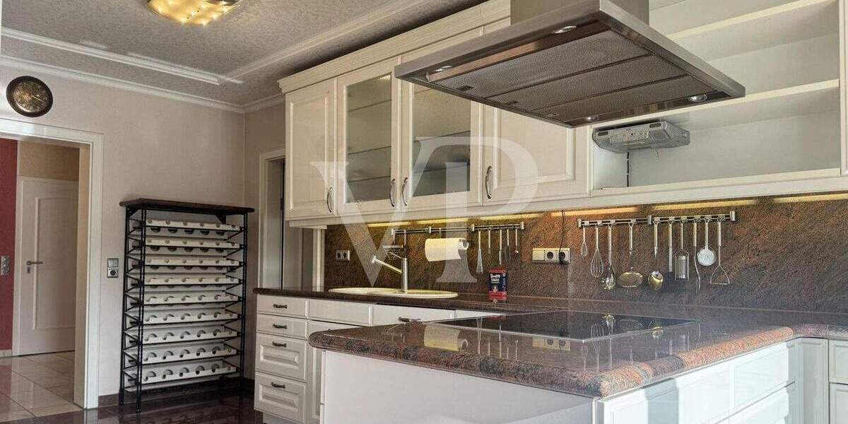 Etagenwohnung Eschweiler - 3 Zimmer, 185 m&sup2;, 1.350&euro; | Angebot:25800937