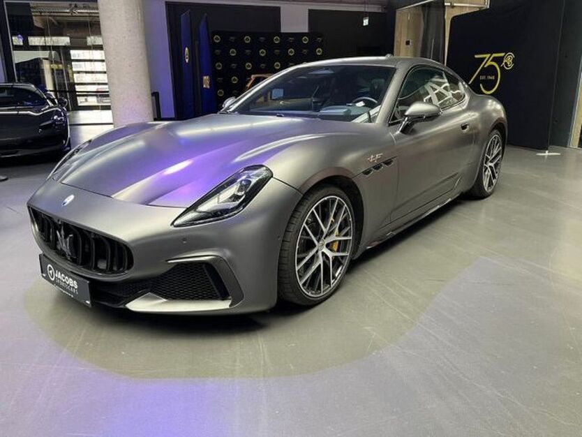 Maserati Granturismo 18.300 km 168.900 € Eschweiler 52249