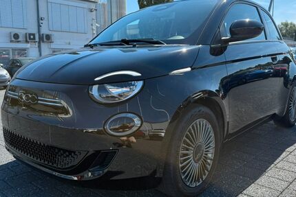 Fiat 500e 24.300 km 16.880 &euro; Alsdorf-Hoengen (bei Aachen) 52477
