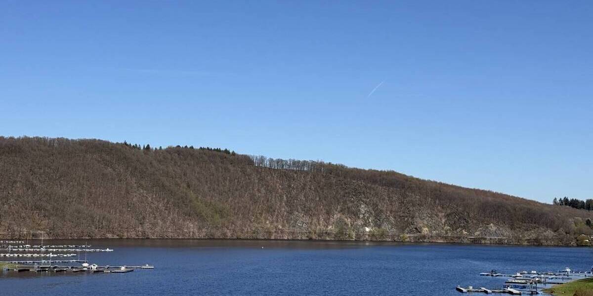 Etagenwohnung Simmerath / Woffelsbach Woffelsbach - 4 Zimmer, 140 m&sup2;, 440.000&euro; | Angebot:26246212