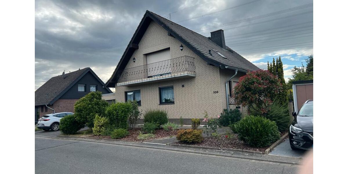 Einfamilienhaus Düren Mariaweiler-Hoven - 8 Zimmer, 160 m&sup2;, 800.000&euro; | Angebot:27264689