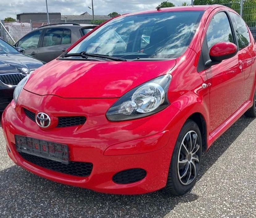 Aygo (X)