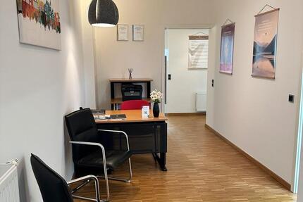 Büro am Theater zur Untermiete