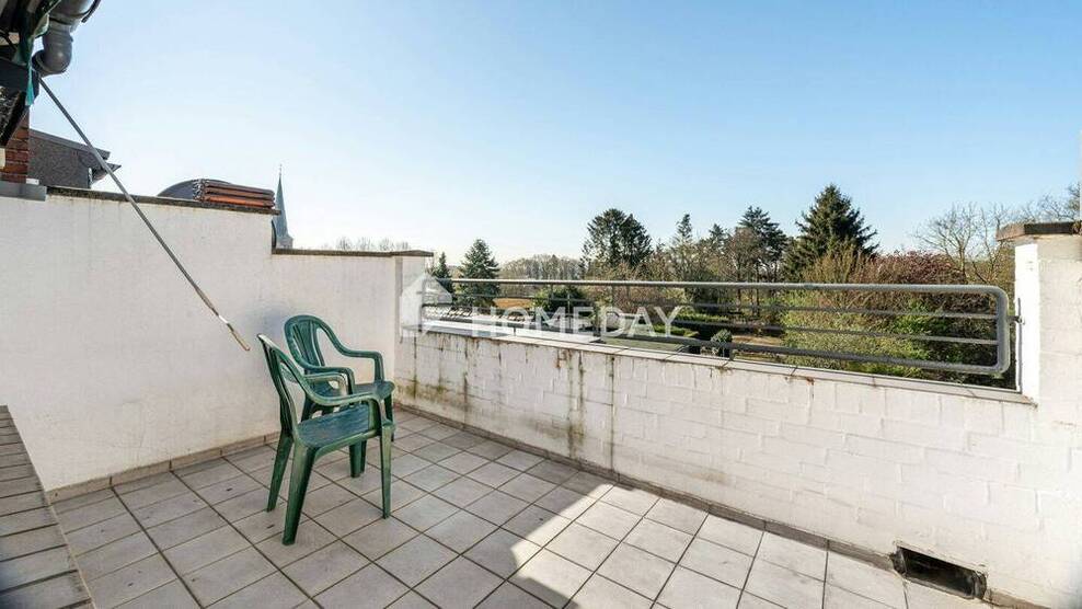 Raum für die ganze Familie - Charmantes Zweifamilienhaus mit Gartenidylle